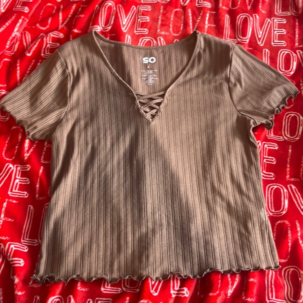 cropped brown shirt